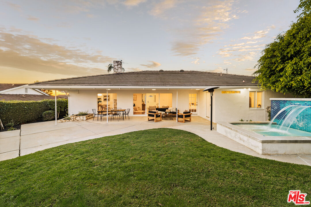 5124 South Corning Avenue Los Angeles, CA 90056 - Photo 6 of 30