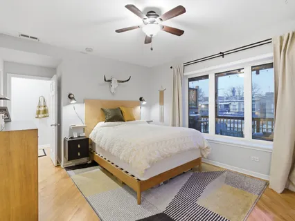 $449,900 | 4250 North Mozart Street, Unit 2N, Chicago, IL 60618