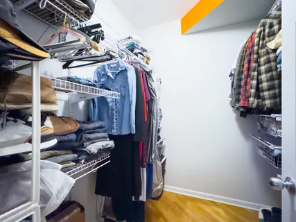 $449,900 | 4250 North Mozart Street, Unit 2N, Chicago, IL 60618