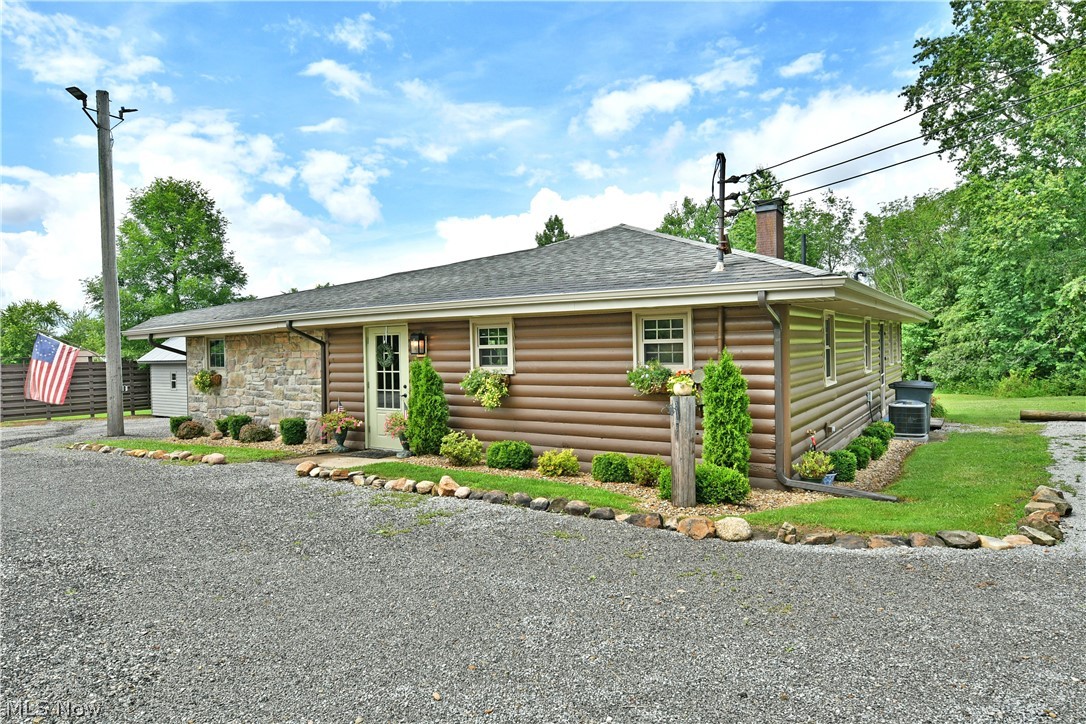 10250 Springfield Road Youngstown, OH 44514 - Photo 4 of 50