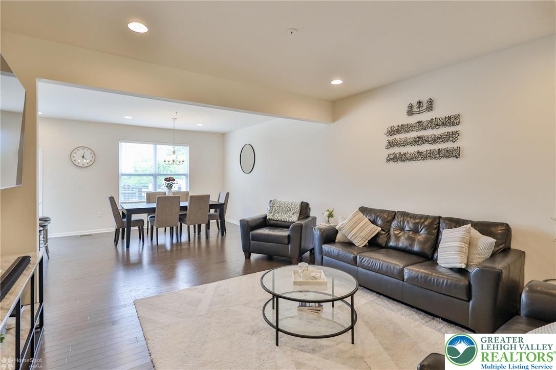 3972 Mink Road Emmaus, PA 18049 - Photo 5 of 75 Gallery Image 5