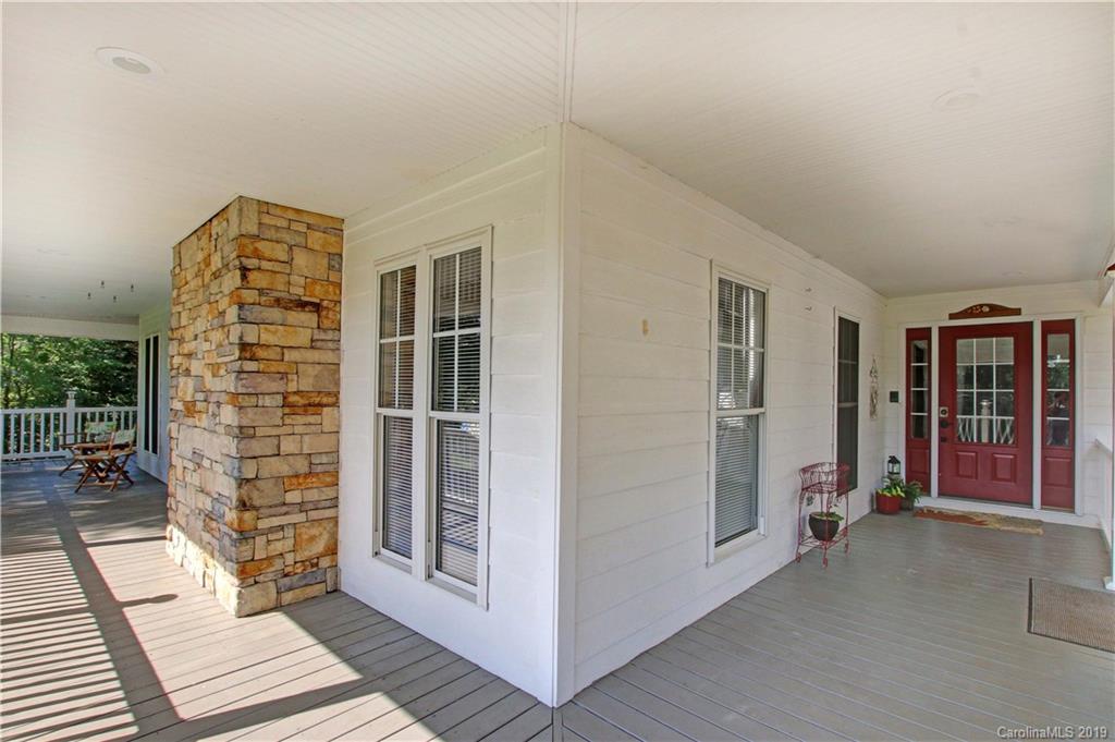 3509 Walker Road Maiden, NC 28650 - Photo 4 of 38 Gallery Image 4