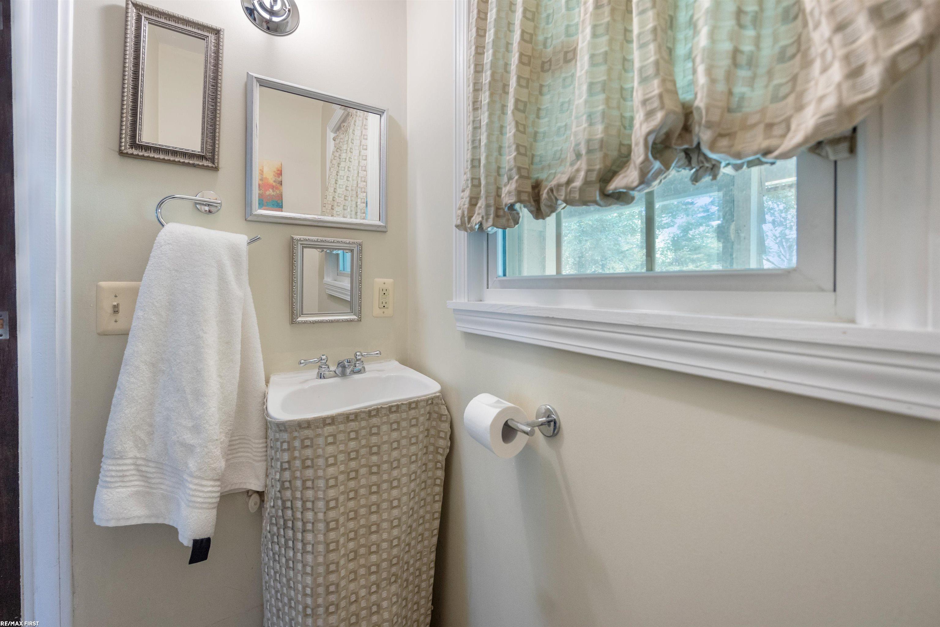 45301 Fairchild Road Macomb, MI 48042 - Photo 21 of 43 50150762-77b6e79b-8758-45bf-8e91-7c7c93c53750.JPG