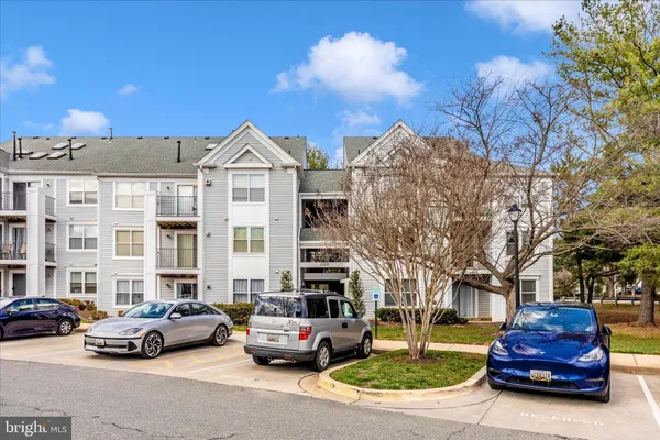 $2,675 | 10001 Vanderbilt Circle, Unit 4, Rockville, MD 20850
