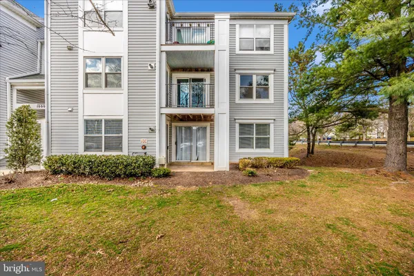 $2,675 | 10001 Vanderbilt Circle, Unit 4, Rockville, MD 20850