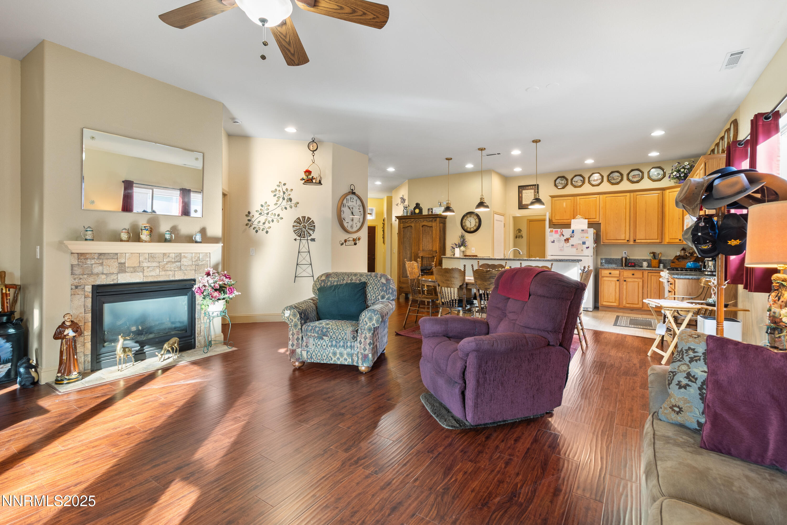 464 Sierra Leaf Circle Reno, NV 89511 - Photo 18 of 34 8L6A3009