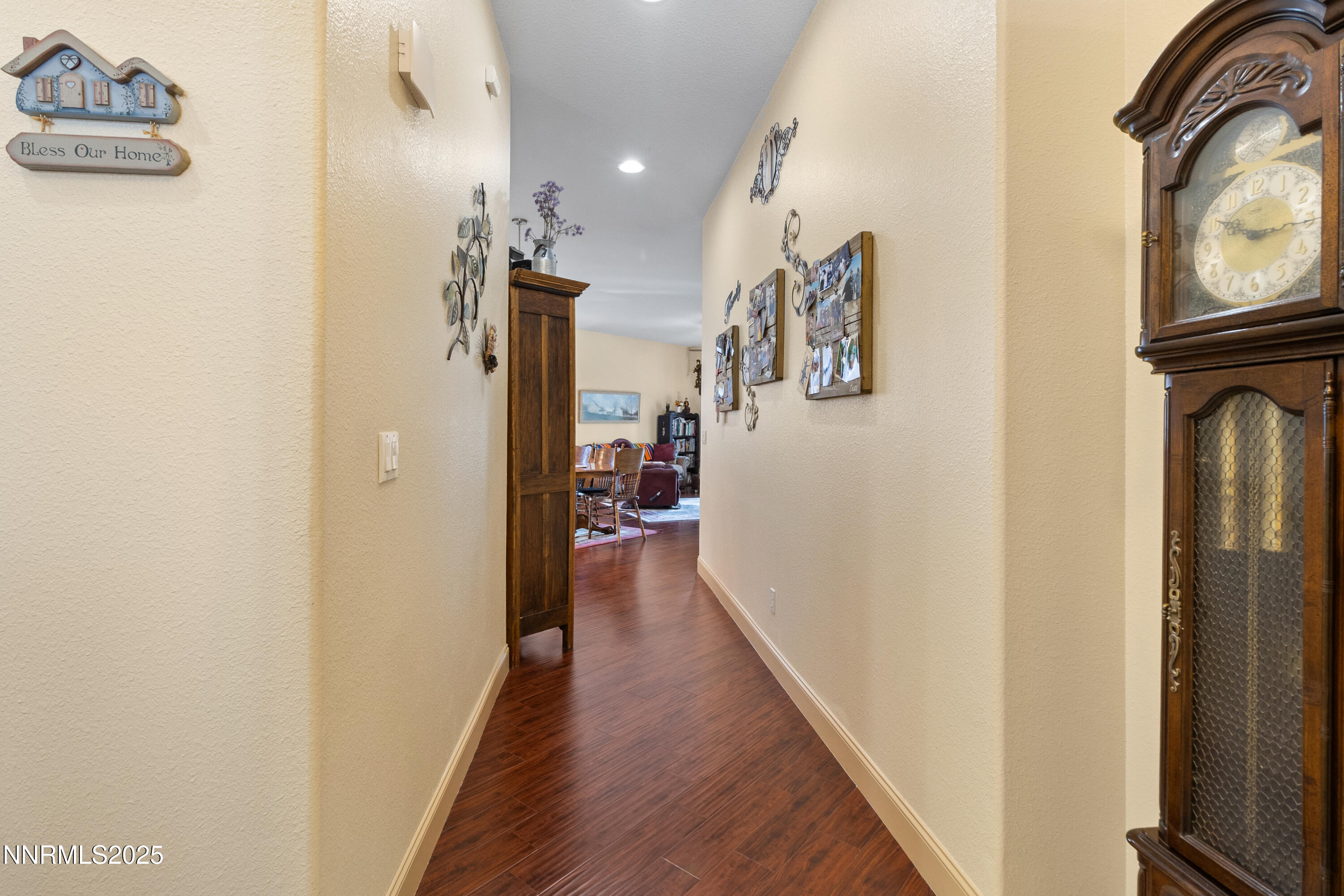 464 Sierra Leaf Circle Reno, NV 89511 - Photo 4 of 34 8L6A2961