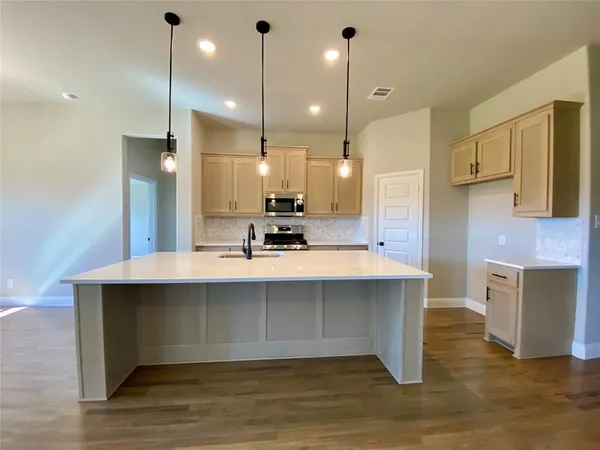 $379,990 | 415 Aldred Street, Greenville, TX 75401