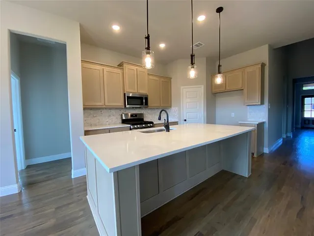 $379,990 | 415 Aldred Street, Greenville, TX 75401