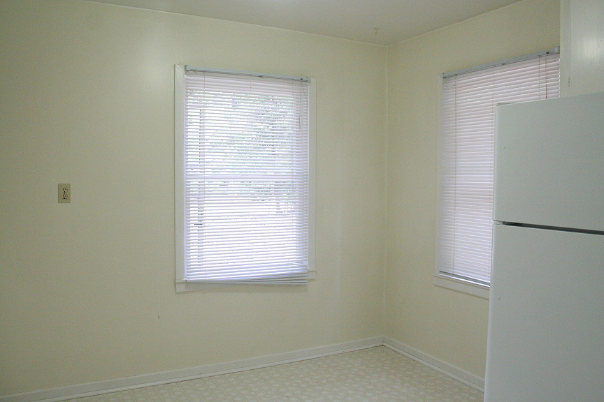 9455 Thatcher Mill Road Shingletown, CA 96088 - Photo 8 of 22 a bathroom with a window