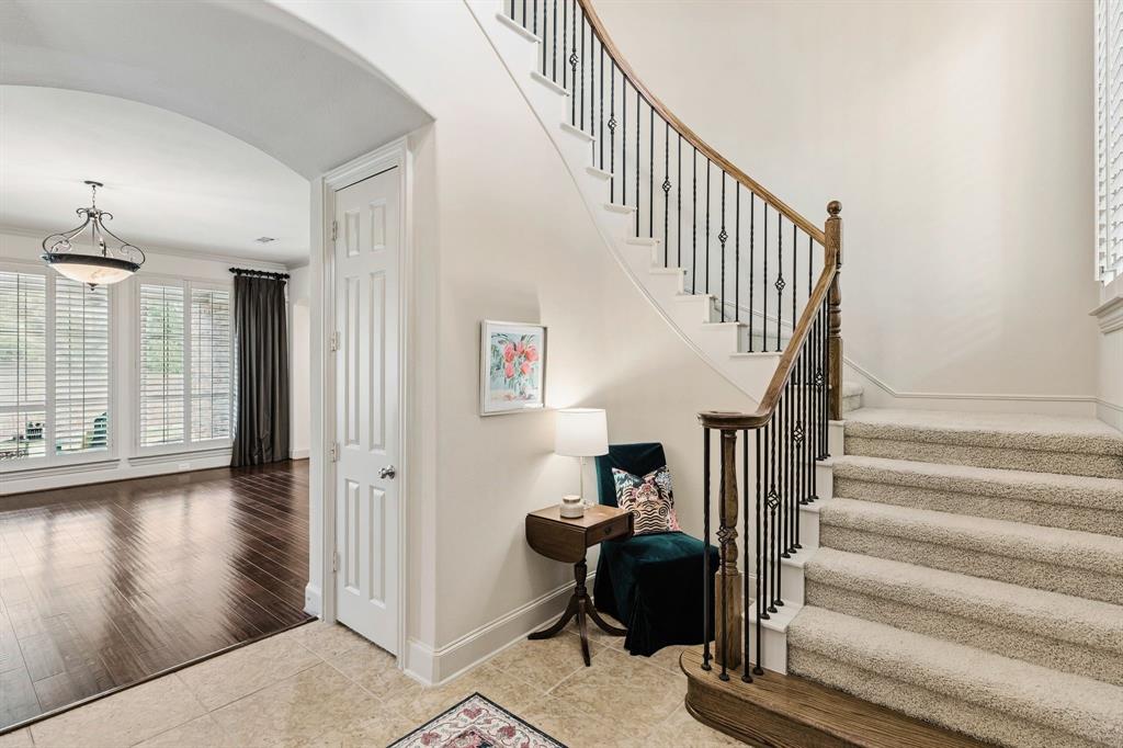 2612 Ranchview Drive Richardson, TX 75082 - Photo 3 of 40