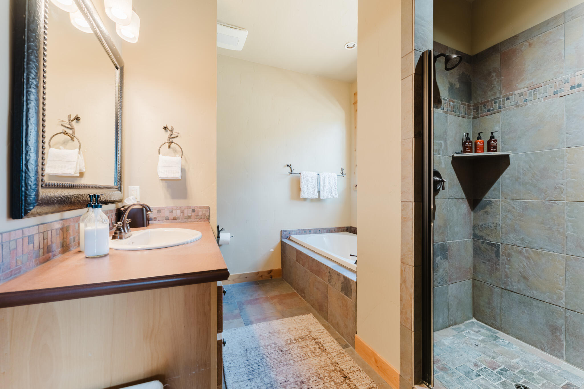 16648 South W Brasada Ranch Road Powell Butte, OR 97753 - Photo 23 of 79 Cabin 110 - Small-22
