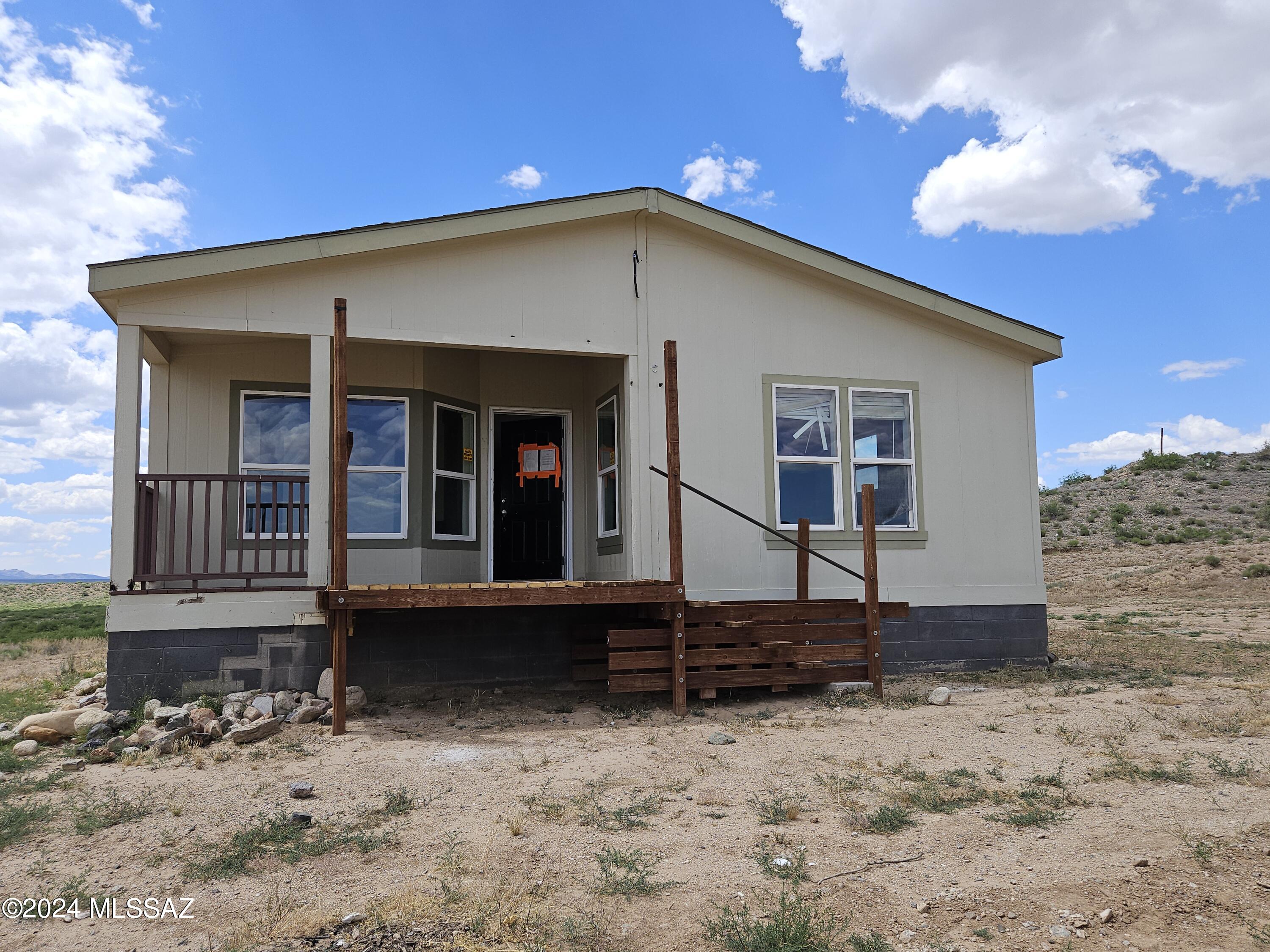 26858 Four Feathers Loop Willcox, AZ 85643 - Photo 2 of 29 Gallery Image 2