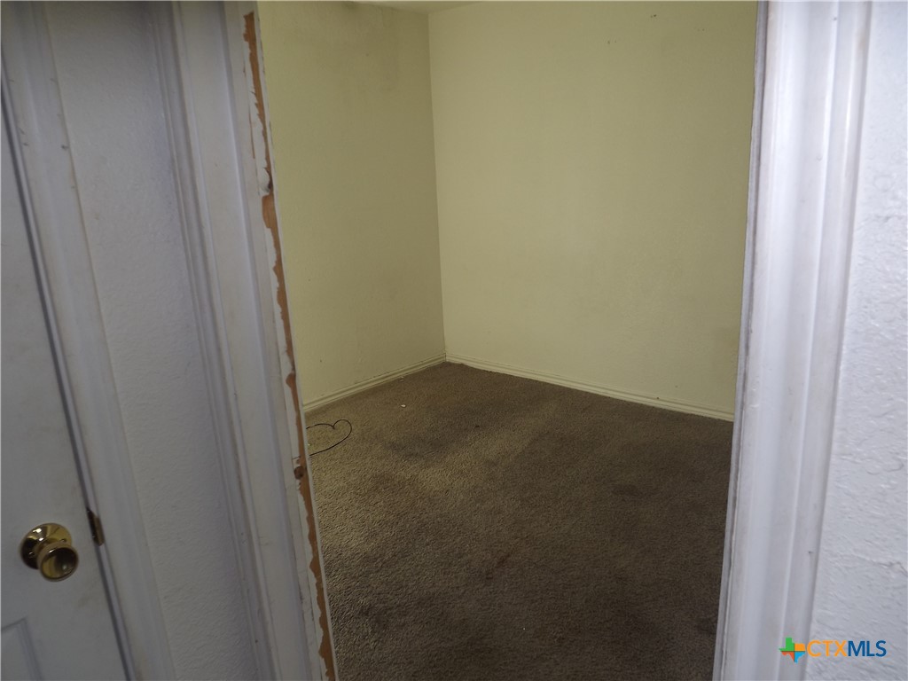 1714 Duncan Avenue Killeen, TX 76541 - Photo 12 of 24 a view of a small space