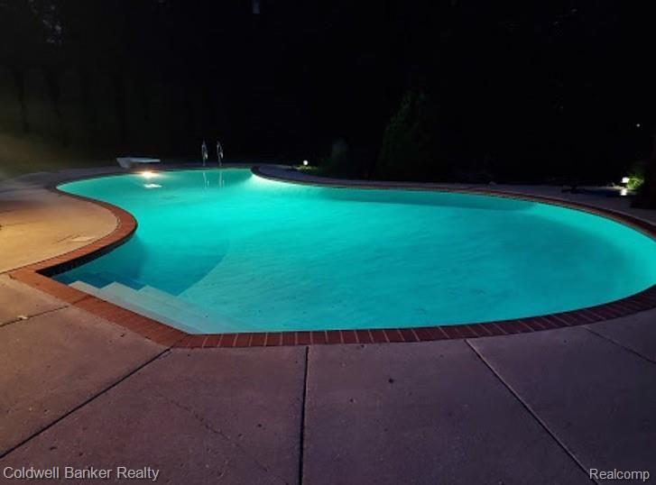 6040 Darramoor Road Bloomfield Hills, MI 48301 - Photo 4 of 47