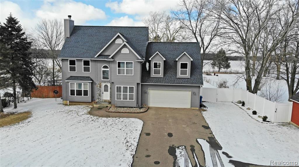 7393 East Carpenter Road Davison, MI 48423 - Photo 1 of 82