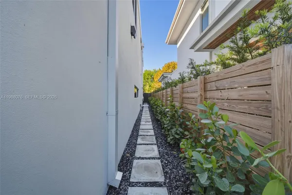 $5,500,000 | 609 Southwest 24th Road, Miami, FL 33129