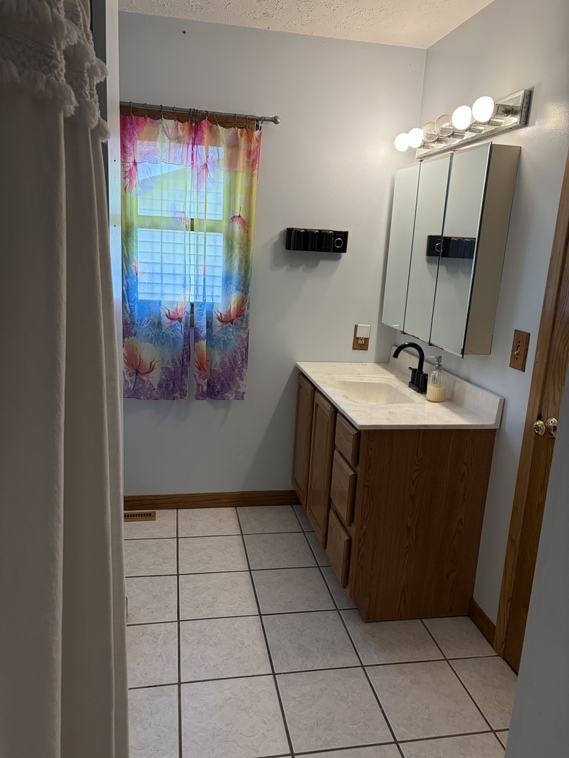 1408 Ridgeport Avenue Bloomington, IL 61704 - Photo 22 of 34