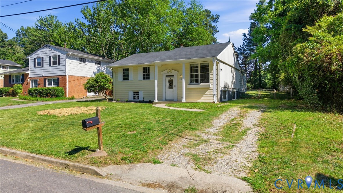 2305 Lockwood Road Henrico, VA 23294 - Photo 3 of 39