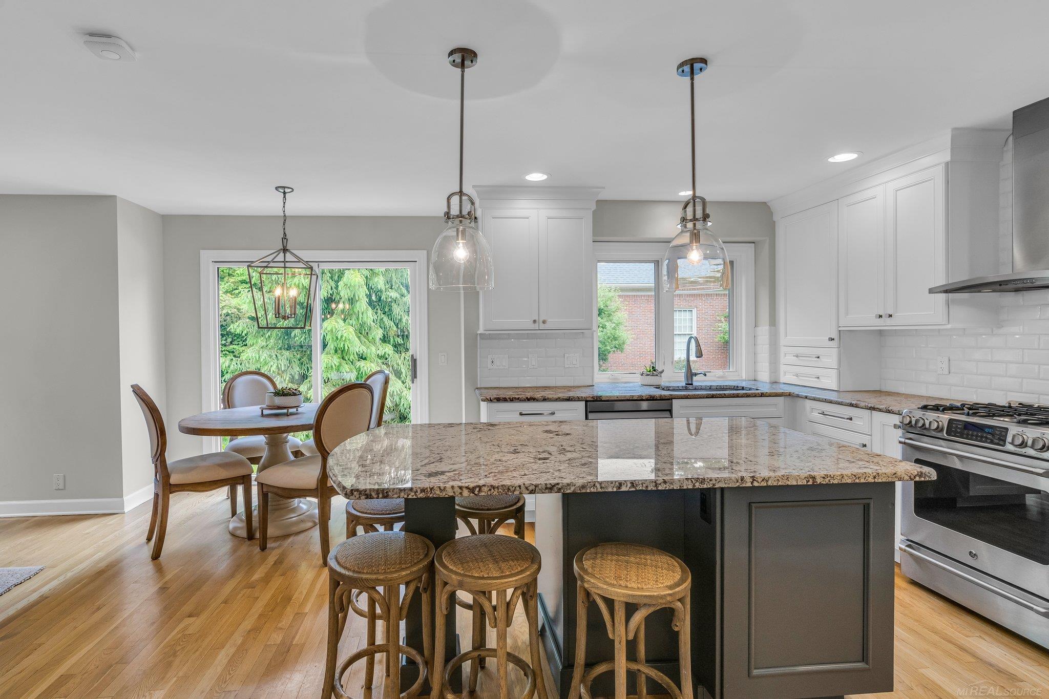 6374 Cherry Tree Court Rochester, MI 48306 - Photo 20 of 54 50143541-8f917350-b75a-40cc-a2c4-48ea5906adb1.JPG