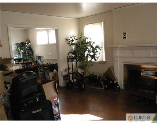 102 Rector Street Perth Amboy, NJ 08861 - Photo 5 of 7