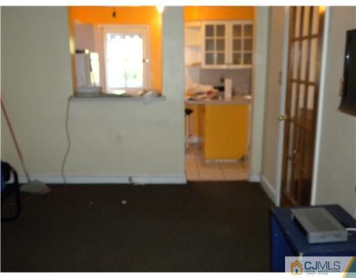 102 Rector Street Perth Amboy, NJ 08861 - Photo 6 of 7