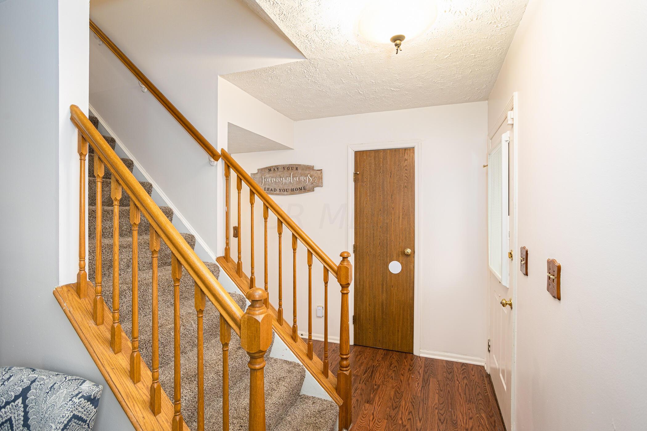 5669 Spring Hill Road Grove City, OH 43123 - Photo 6 of 64 5669 Spring Hill Road, Grove City, Ohio_