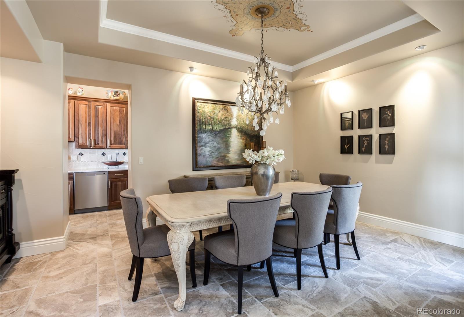 7230 Raphael Lane Littleton, CO 80125 - Photo 6 of 40 Gallery Image 6