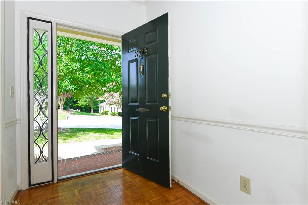 3718 Sawgrass Road Greensboro, NC 27410 - Photo 4 of 33