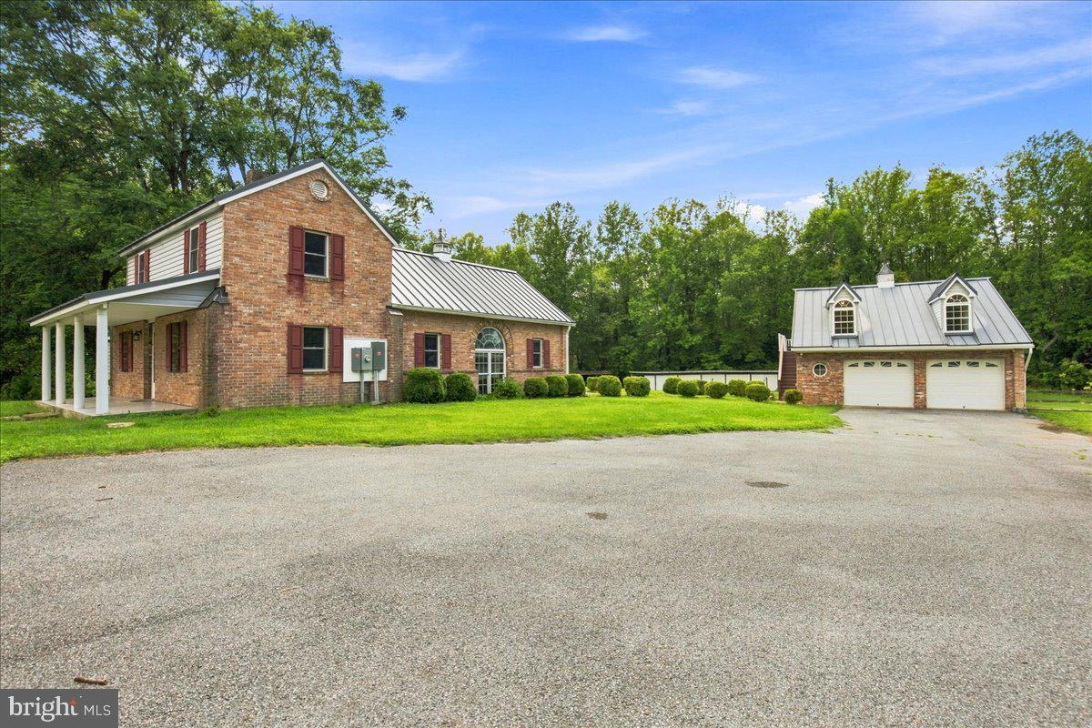 3813 Mt Pleasant Road, Unit B Waldorf, MD 20601 - Photo 5 of 55 House $2,650/mo. Garage $1,900/mo. Separate leases