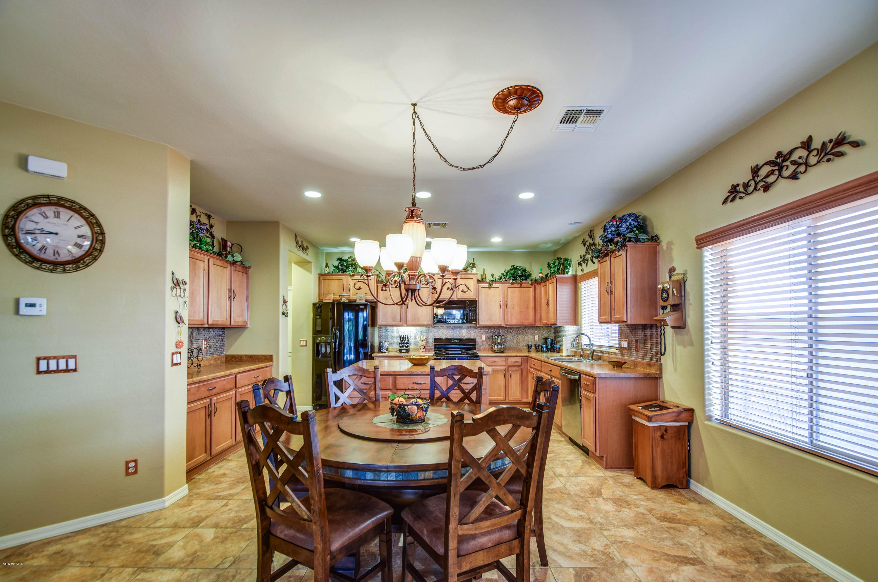 6346 West Victory Way Florence, AZ 85132 - Photo 32 of 85 dining area-2