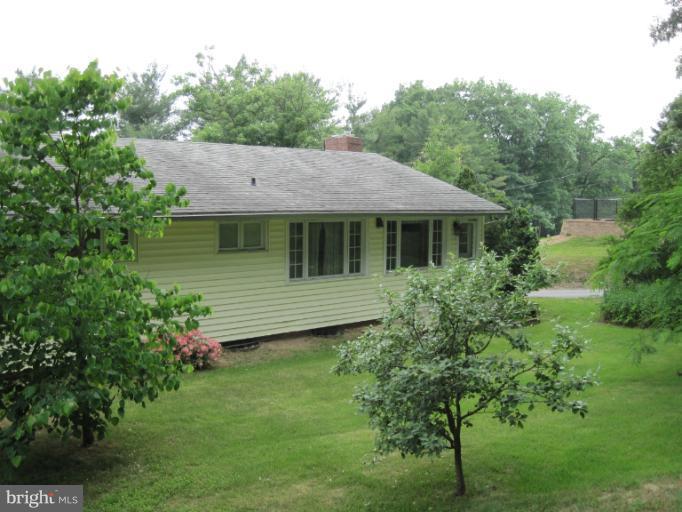 110 East Ridgely Road Lutherville-Timonium, MD 21093 - Photo 2 of 7 Exterior (Rear)