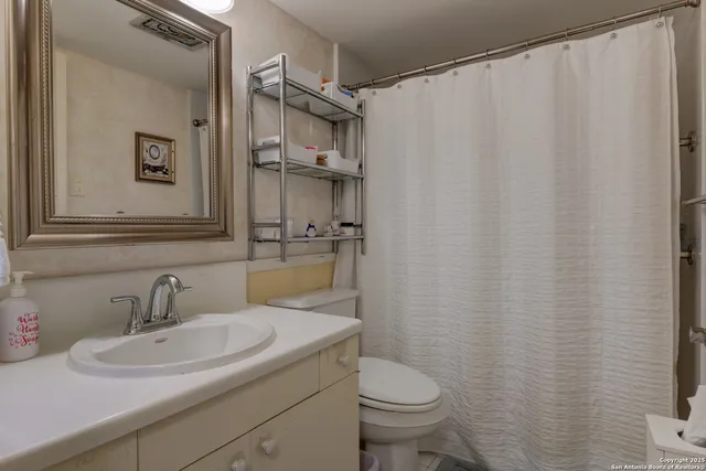 $140,000 | 6718 Callaghan Road, Unit 307, San Antonio, TX 78229