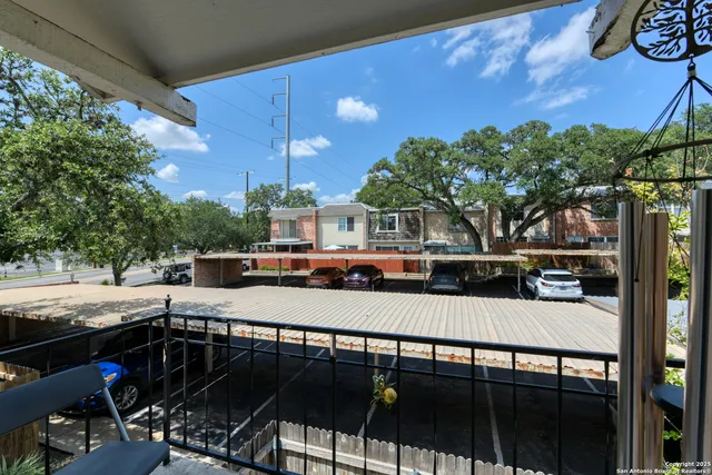 $140,000 | 6718 Callaghan Road, Unit 307, San Antonio, TX 78229