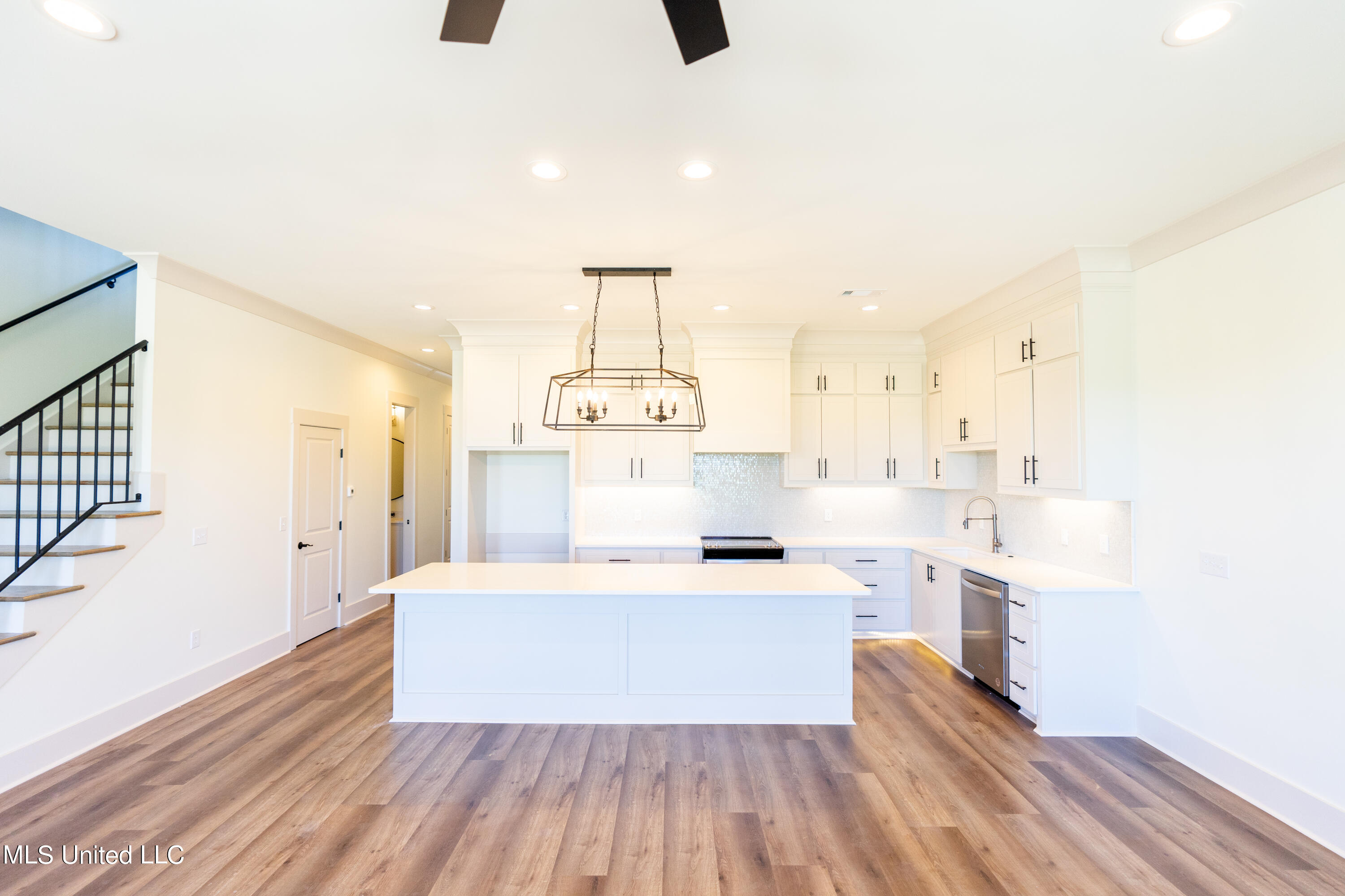 225 Harmony Street Flowood, MS 39232 - Photo 2 of 23 26 Harmony-1