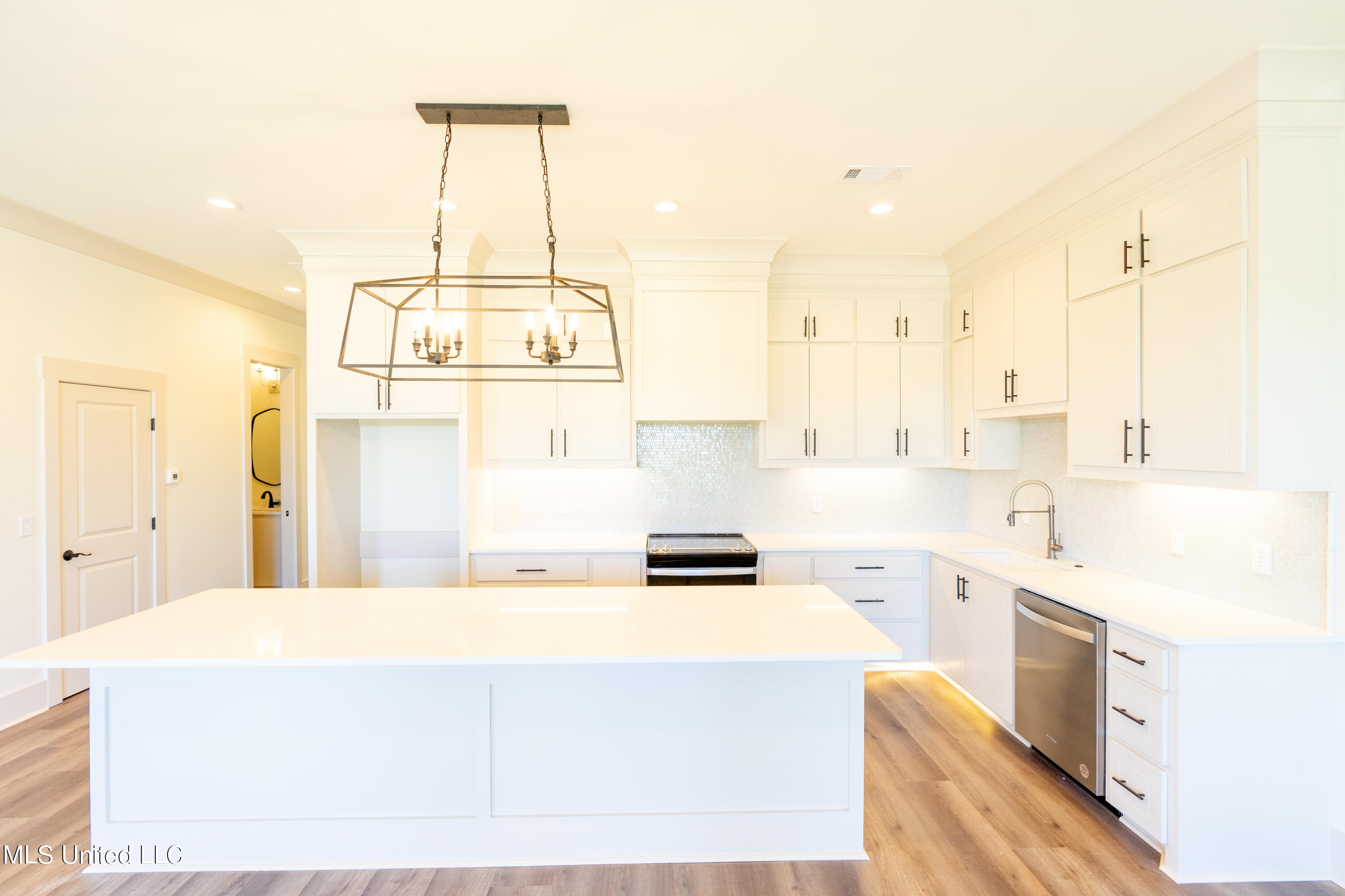 225 Harmony Street Flowood, MS 39232 - Photo 3 of 23 26 Harmony-2