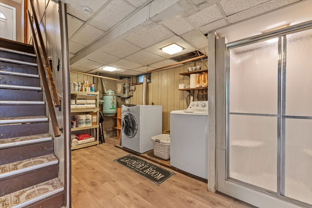44 Lower Westfield Road Holyoke, MA 01040 - Photo 19 of 37