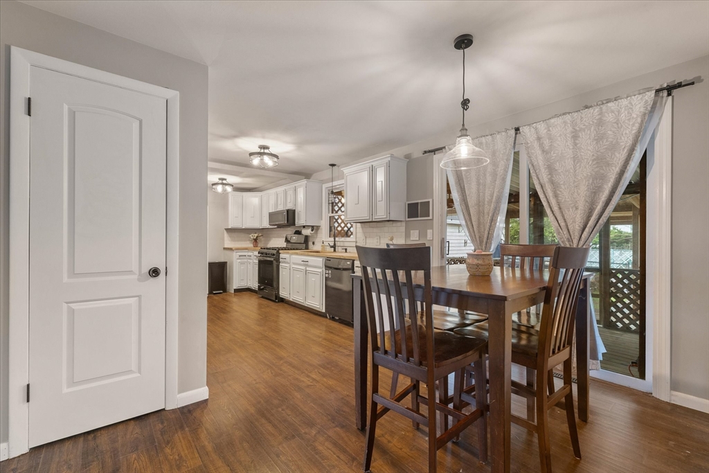 44 Lower Westfield Road Holyoke, MA 01040 - Photo 6 of 37