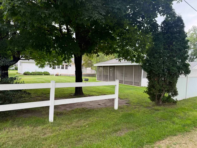 $235,000 | 109 South 1st Street, Avoca, WI 53506