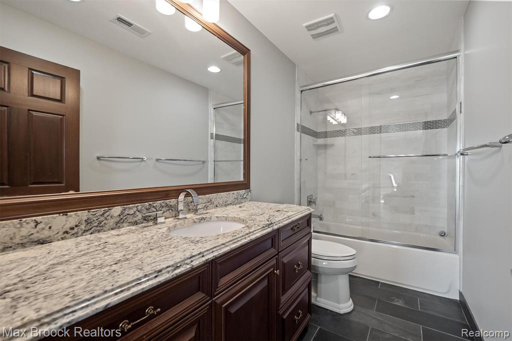 4764 Dow Ridge Road West Bloomfield, MI 48324 - Photo 50 of 97
