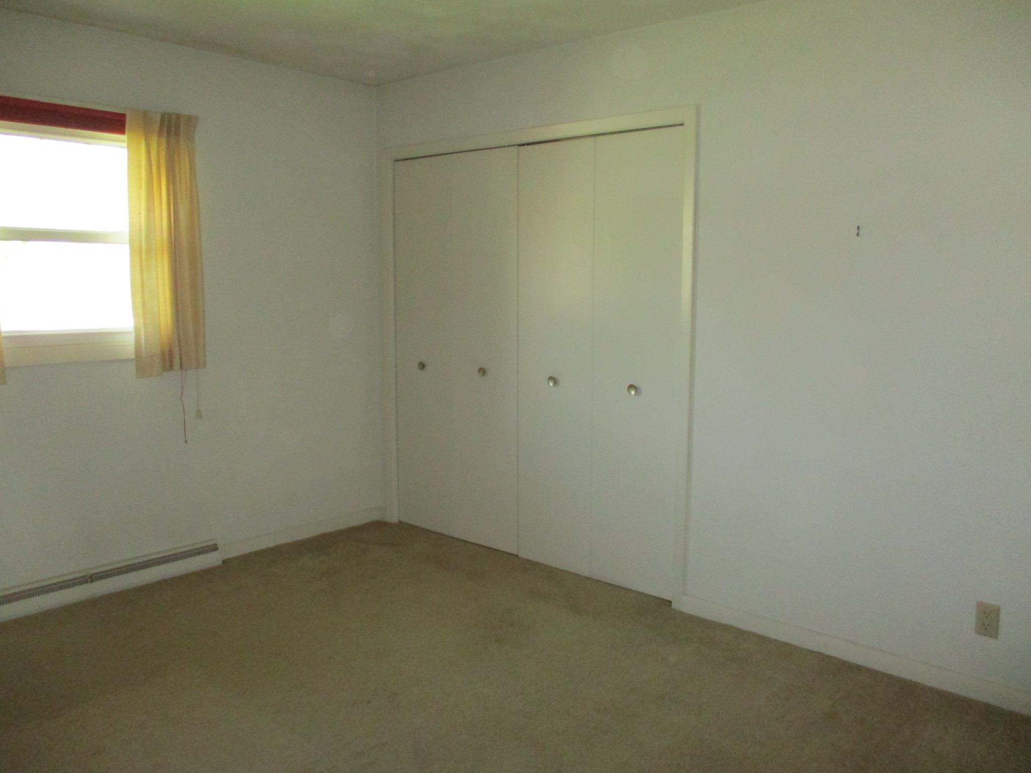 1856 North Ridge Drive Freeport, IL 61032 - Photo 11 of 24 Gallery Image 11