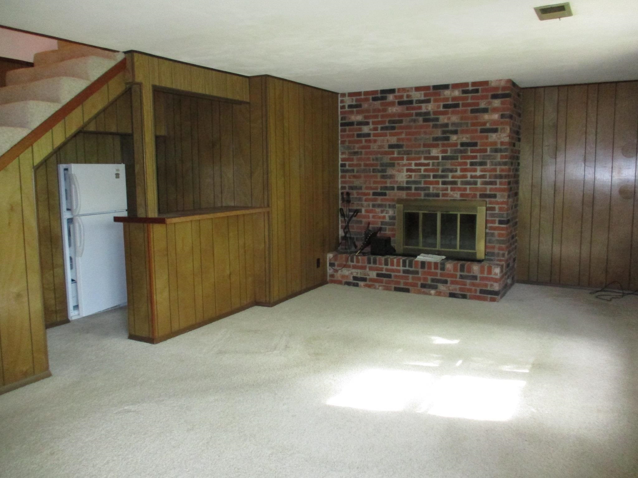 1856 North Ridge Drive Freeport, IL 61032 - Photo 15 of 24 Gallery Image 15