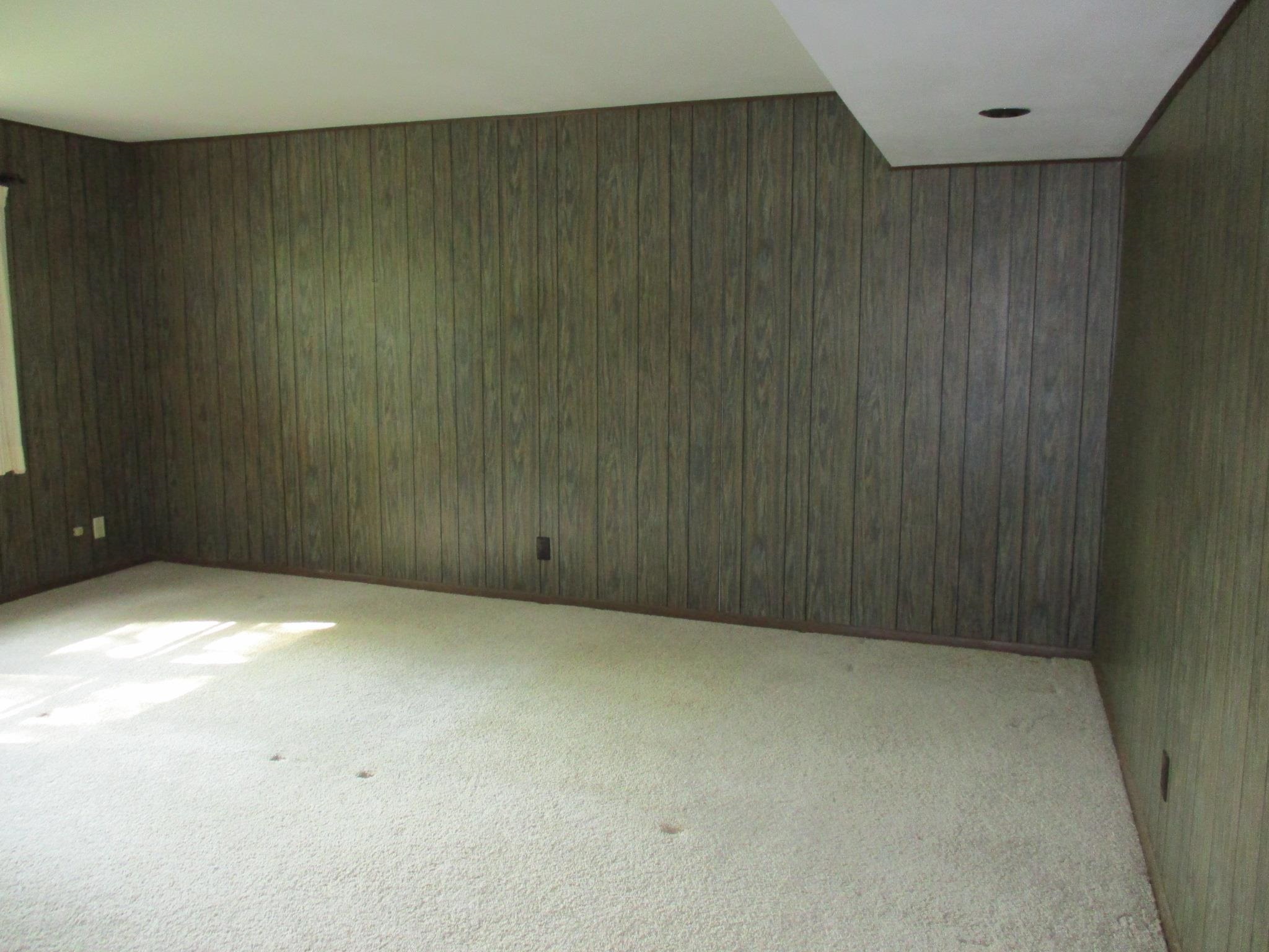 1856 North Ridge Drive Freeport, IL 61032 - Photo 16 of 24 Gallery Image 16