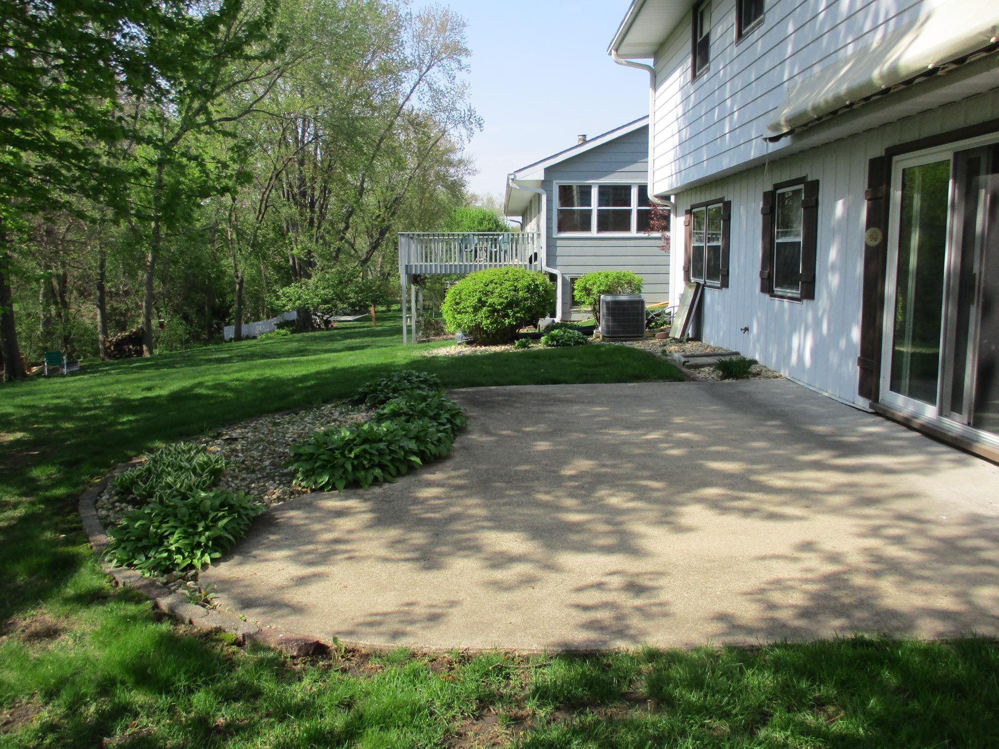 1856 North Ridge Drive Freeport, IL 61032 - Photo 22 of 24 Gallery Image 22