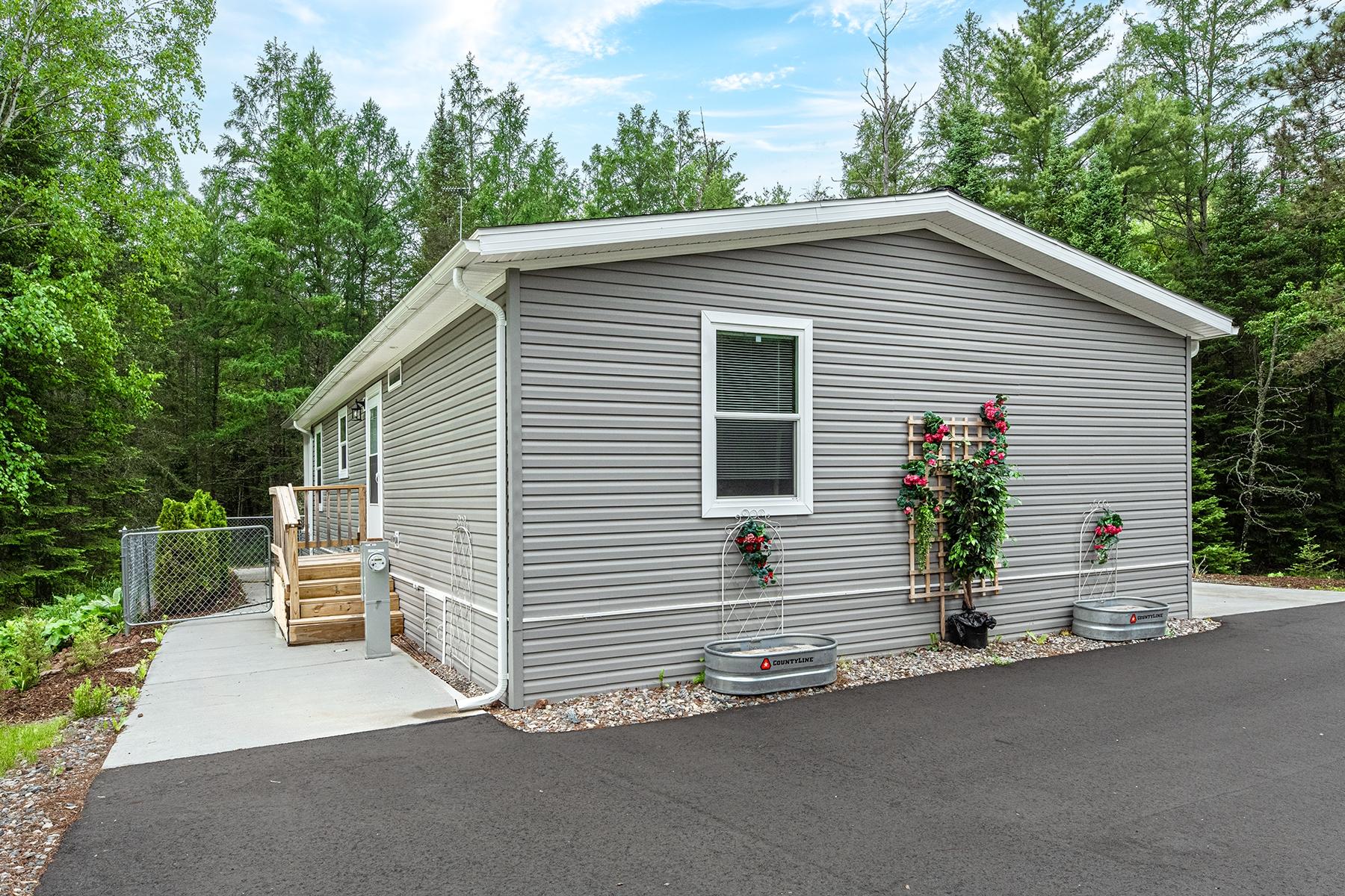 3739 Lakewood Road Tomahawk, WI 54487 - Photo 17 of 21 Gallery Image 17