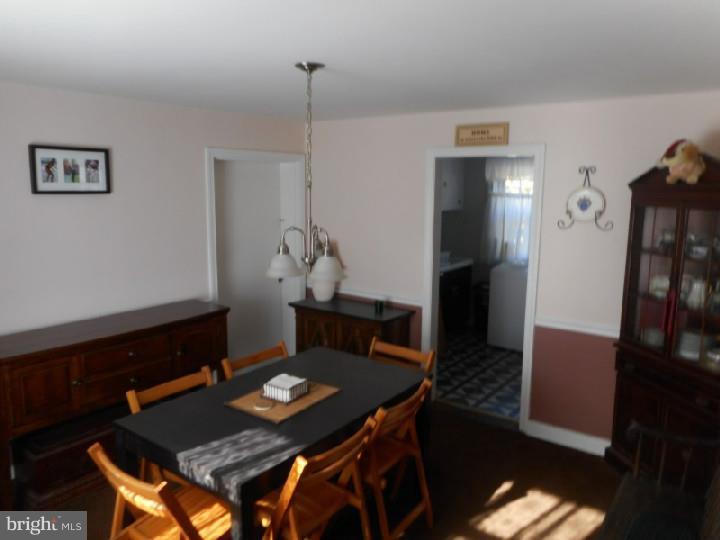 411 Ascot Road Oreland, PA 19075 - Photo 5 of 20 Dining Room
