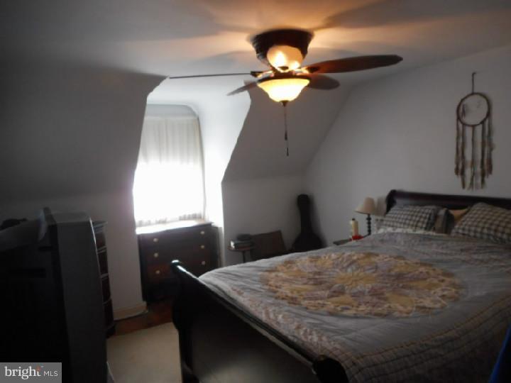 411 Ascot Road Oreland, PA 19075 - Photo 10 of 20 Master Bedroom
