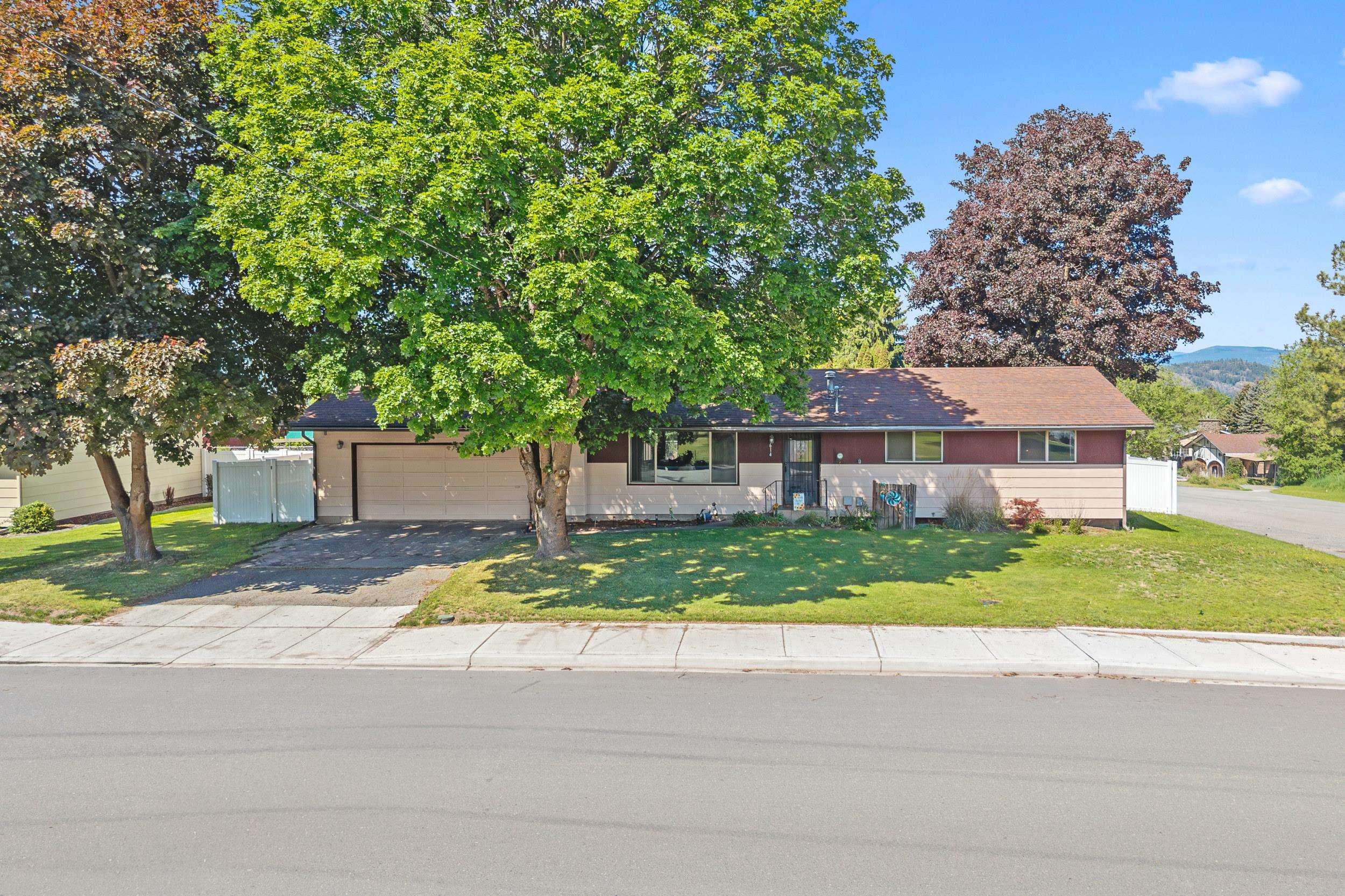 614 South Summit Street Colville, WA 99114 - Photo 1 of 23