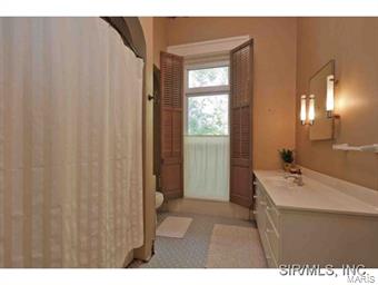 1106 State Street Alton, IL 62002 - Photo 10 of 24