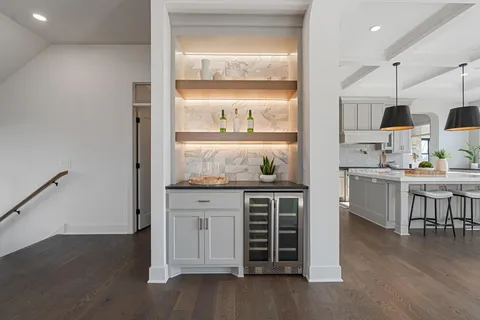 $2,000,000 | 1979 Leaping Deer Circle, Hamel, MN 55340